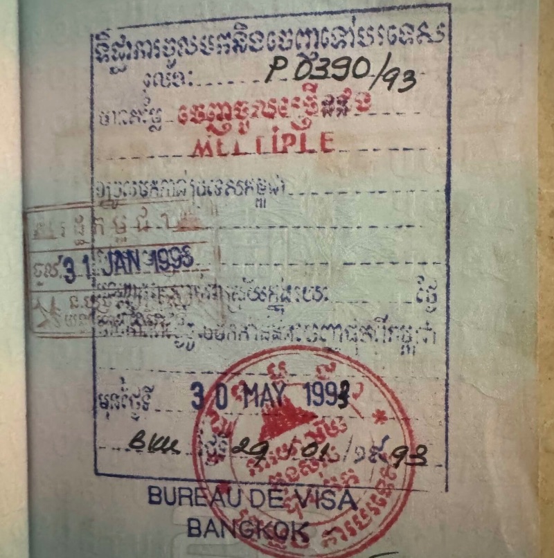 O visto para o Camboja no passaporte de Caesar DePaço